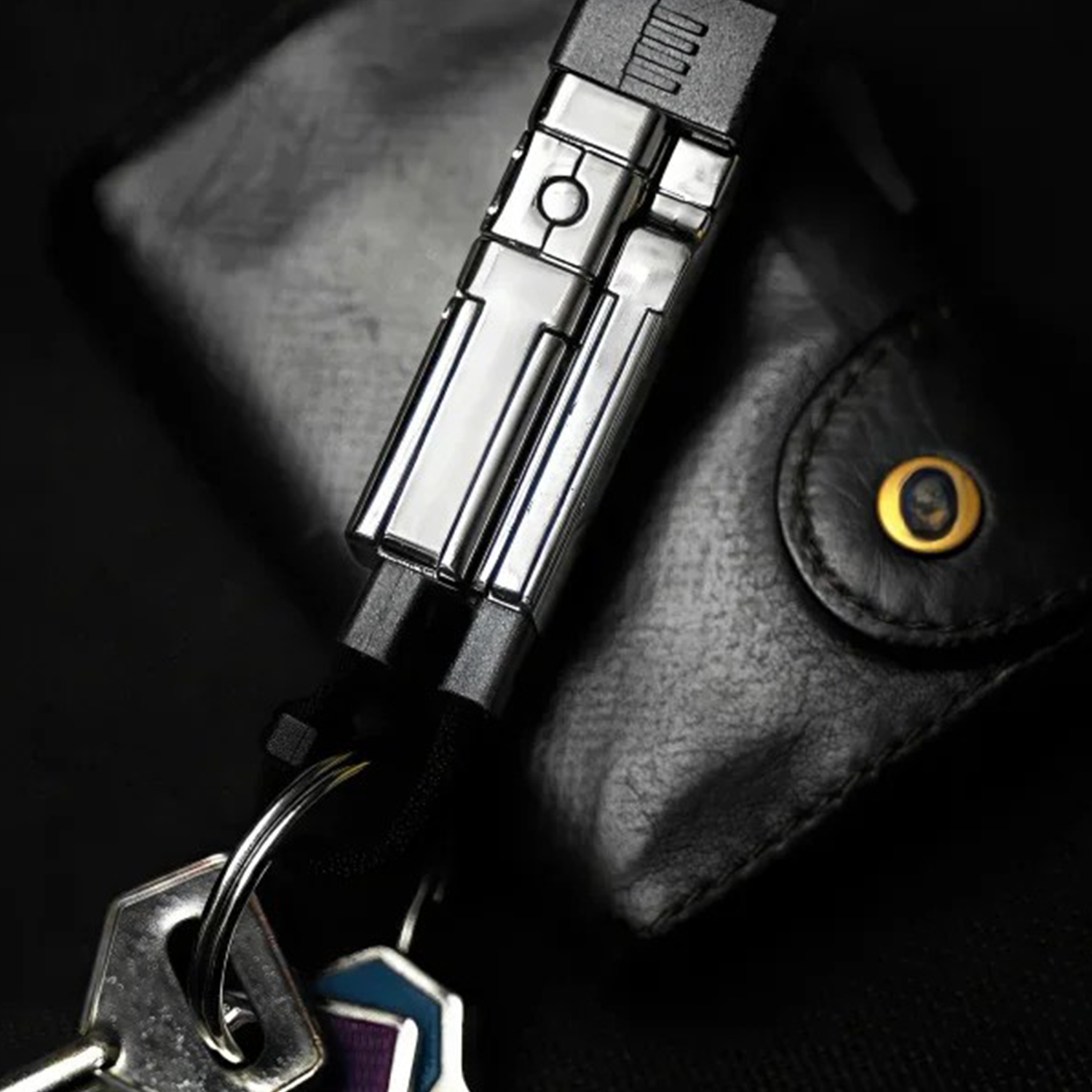 Usb 4 Six-In-1 Multi-Tip Portable Keychain Charge Cable, Rotatable Multi-Format Data And Video Transmission Cord With Display Output Function